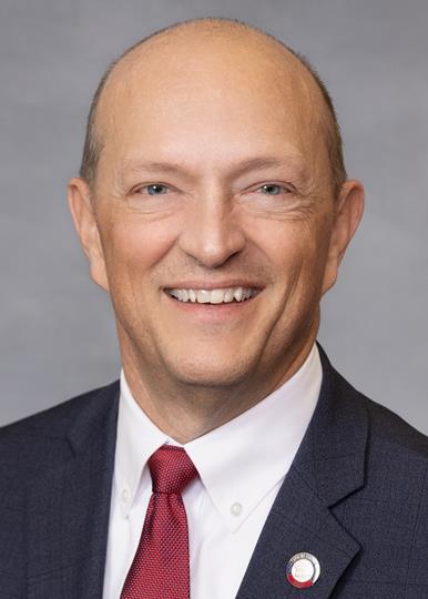 Headshot of  Dean Arp