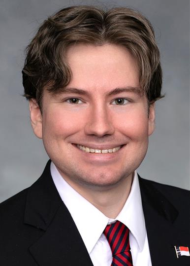 Headshot of  Tim Longest